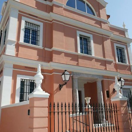 Colegio Mayor Careu - Women Only - University Community Sevilha Exterior foto