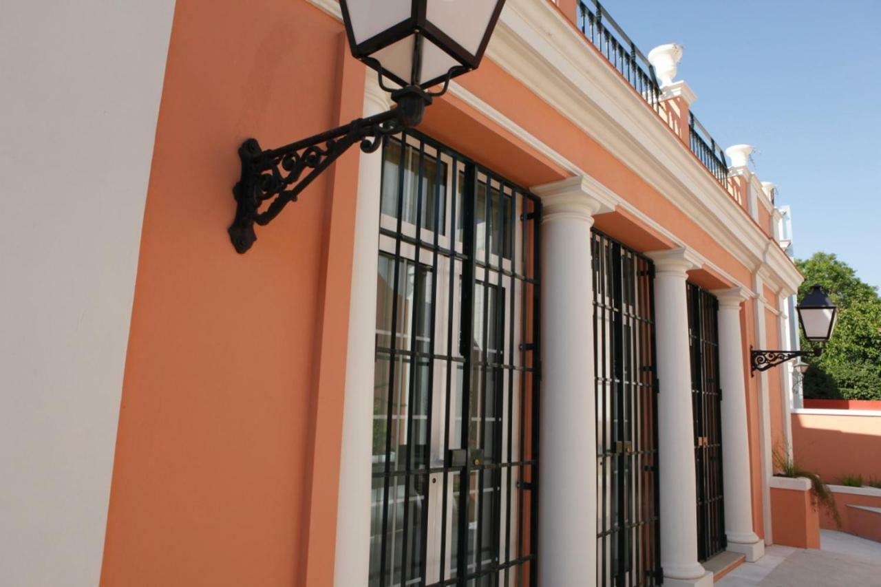 Colegio Mayor Careu - Women Only - University Community Sevilha Exterior foto